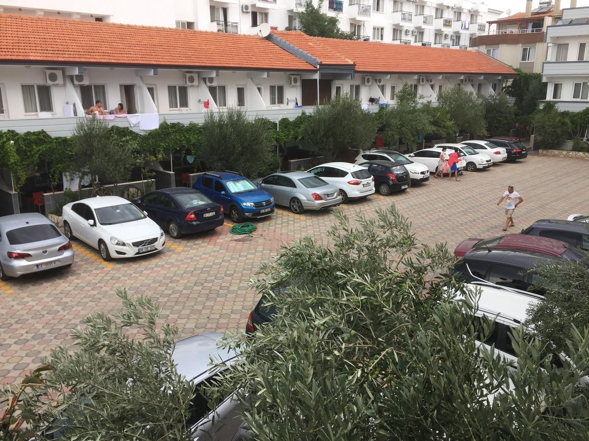 Karakas Motel Ayvalik Bagian luar foto